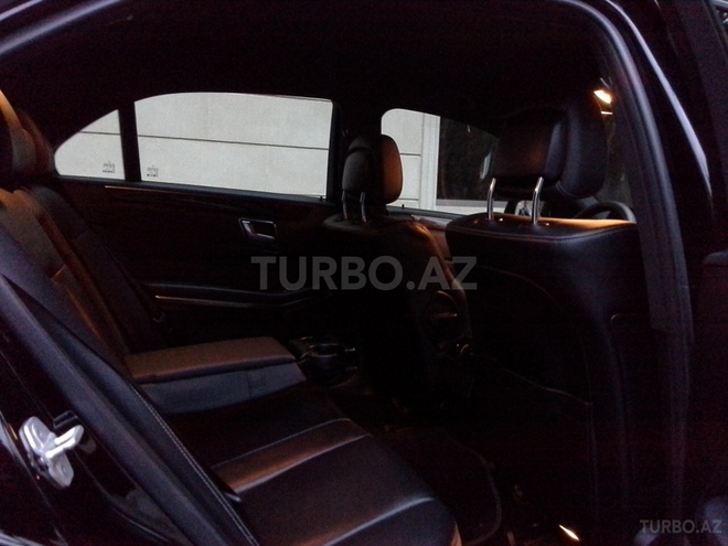 Mercedes E 220 2013, 58,000 km - 2.2 л - Bakı
