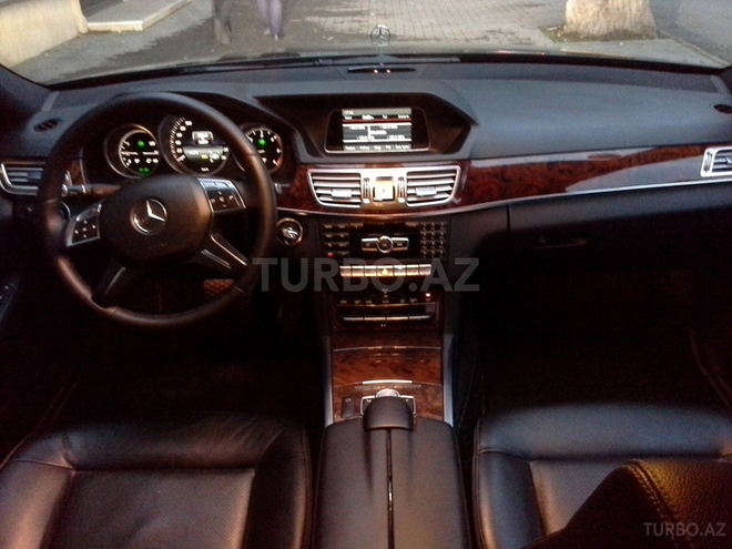 Mercedes E 220 2013, 58,000 km - 2.2 л - Bakı