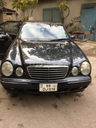Mercedes E 240 2000, 163,000 km - 2.4 l - Bakı