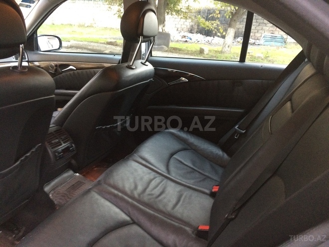 Mercedes E 320 2003, 202,000 km - 3.2 l - Bərdə