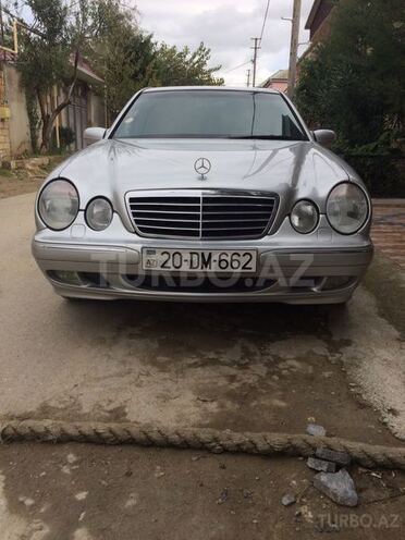 Mercedes E 220 2001, 174,520 km - 2.2 l - Bakı