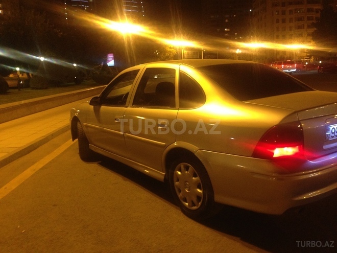 Opel Vectra 2000, 345,600 km - 1.6 l - Bakı