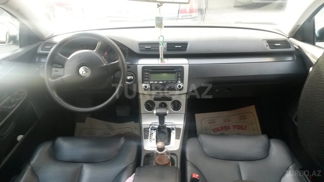 Volkswagen Passat 2006, 210,000 km - 2.0 л - Bakı