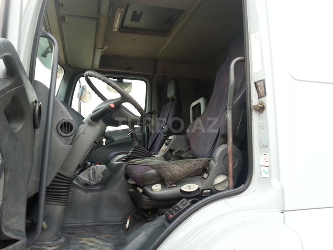 Mercedes Atego 2528 2000, 585,000 km - 6.4 л - Bakı