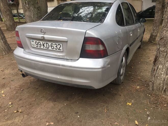 Opel Vectra 1997, 205,000 km - 2.0 l - Bakı