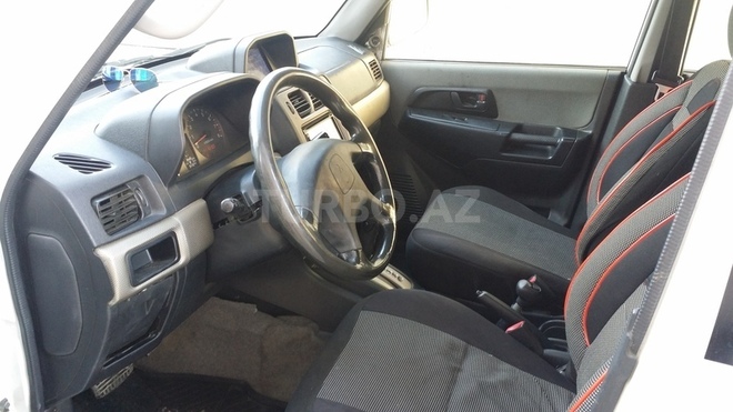 Mitsubishi Pajero io 1999, 258,000 km - 1.8 л - Bakı