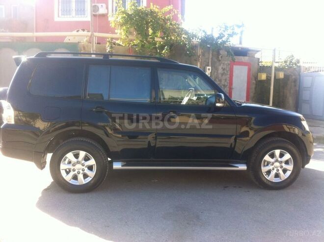 Mitsubishi Pajero 2015, 1,300 km - 3.0 l - Bakı