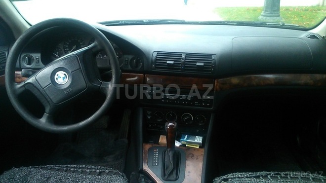 BMW 523 1996, 294,000 km - 2.5 l - Sumqayıt