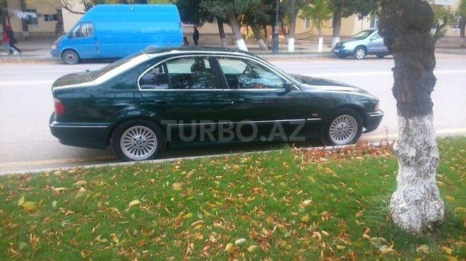BMW 523 1996, 294,000 km - 2.5 l - Sumqayıt