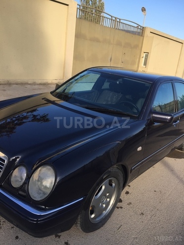 Mercedes E 220 1999, 287,903 km - 1.9 l - Bakı