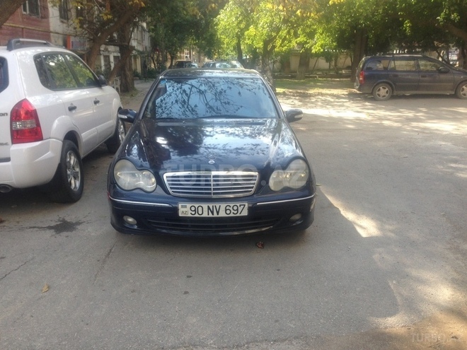Mercedes C 240 2000, 290,000 km - 2.6 л - Bakı