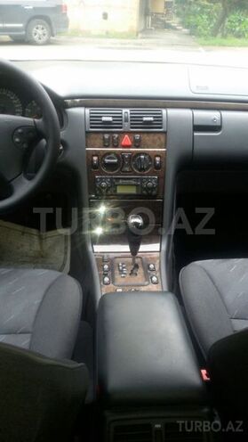 Mercedes E 220 2000, 291,083 km - 2.2 l - Bakı