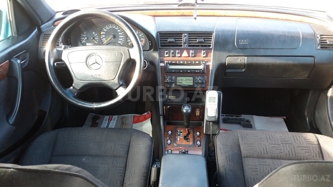 Mercedes C 240 1998, 207,600 km - 2.4 l - Bakı