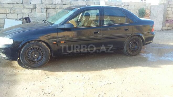 Opel Vectra 1997, 100,000 km - 1.8 l - Sumqayıt