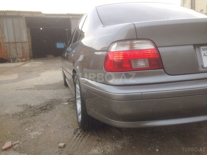 BMW 525 2002, 146,000 km - 2.5 l - Bakı