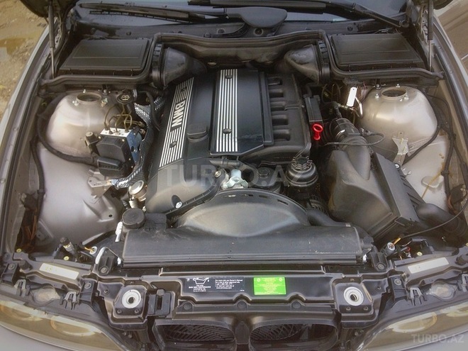 BMW 525 2002, 146,000 km - 2.5 l - Bakı