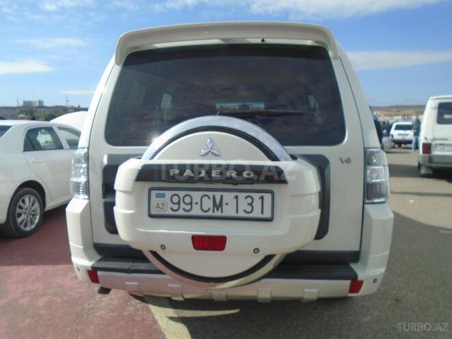 Mitsubishi Pajero 2010, 96,000 km - 3.5 л - Bakı
