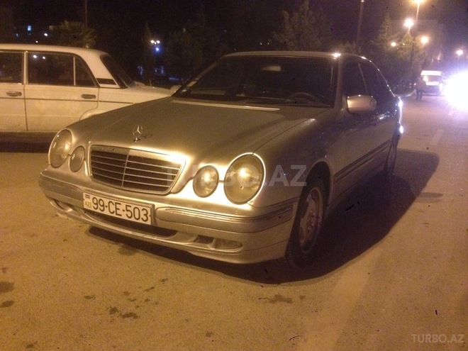 Mercedes E 200 2000, 690,000 km - 2.0 l - Bakı