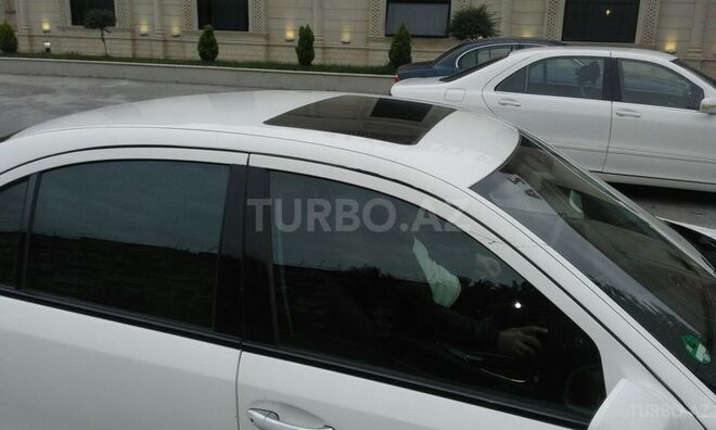 Mercedes E 220 2006, 171,000 km - 2.2 l - Bakı