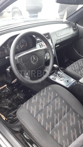 Mercedes C 180 1998, 221,000 km - 1.8 l - Gəncə