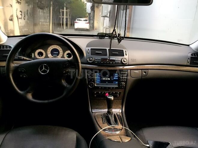Mercedes E 350 2007, 176,000 km - 3.5 l - Bakı
