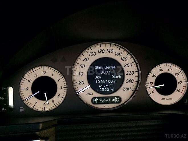 Mercedes E 350 2007, 176,000 km - 3.5 l - Bakı