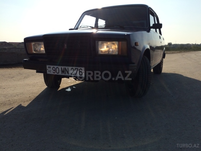 LADA (VAZ) 2107 2004, 162,000 km - 1.6 л - Salyan
