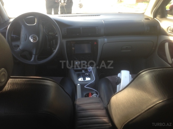 Volkswagen Passat 2001, 410,000 km - 2.0 l - Bakı