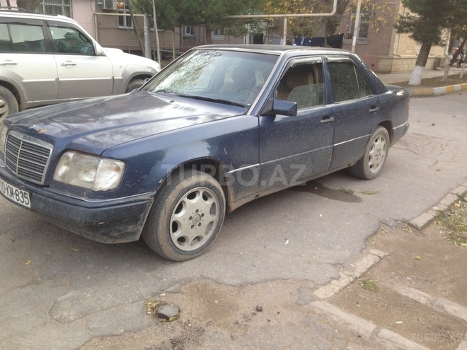 Mercedes E 230 1991, 290,070 km - 2.3 l - Sumqayıt