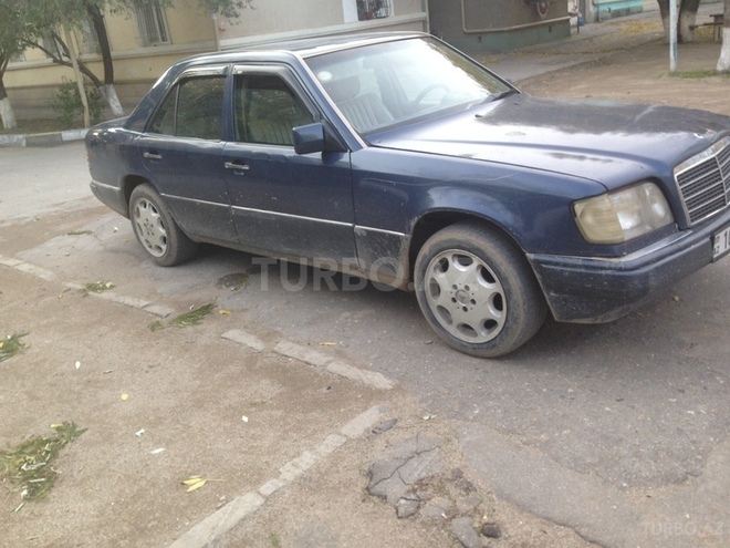 Mercedes E 230 1991, 290,070 km - 2.3 l - Sumqayıt