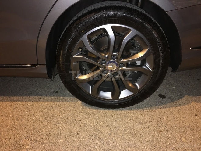 Mercedes C 180 2015, 43,000 km - 1.6 л - Bakı