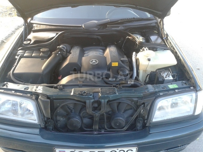 Mercedes C 240 1997, 352,000 km - 2.4 l - Sumqayıt