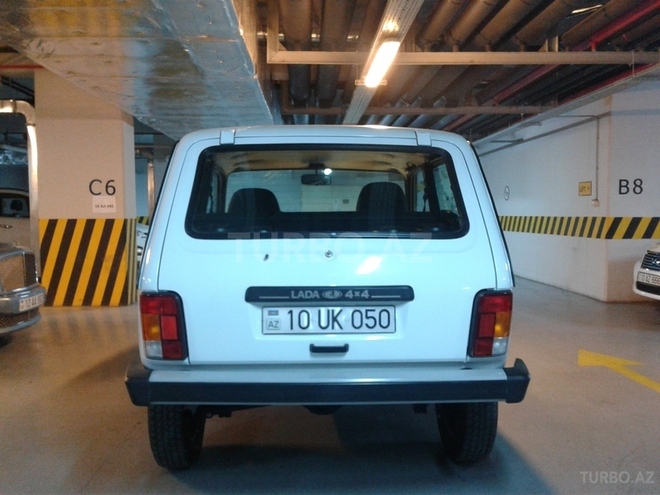 LADA (VAZ) Niva 2016, 2,000 km - 1.7 л - Bakı