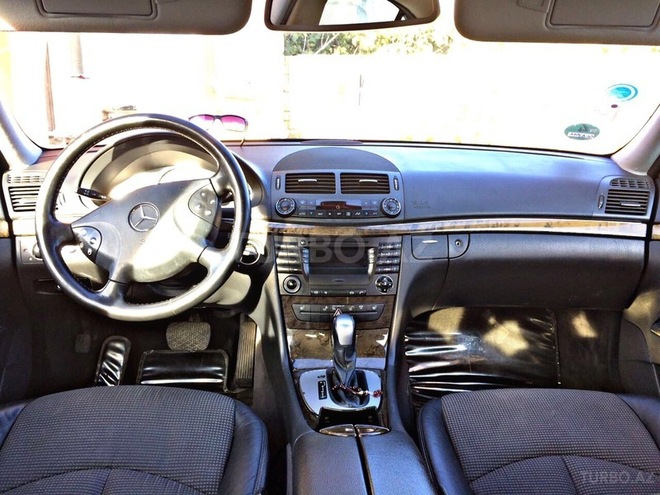 Mercedes E 300 2005, 190,000 km - 3.0 l - Bakı