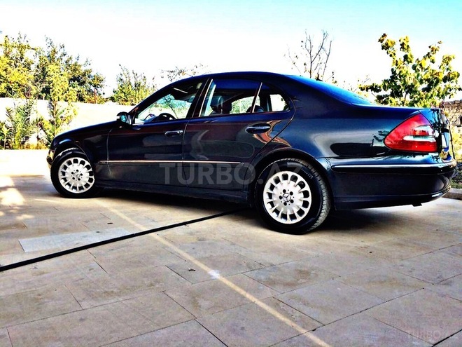 Mercedes E 300 2005, 190,000 km - 3.0 l - Bakı
