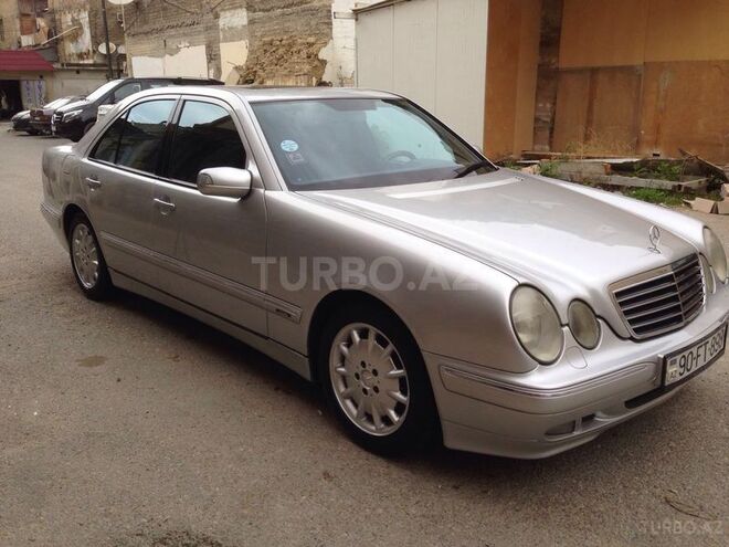 Mercedes E 240 2000, 177,200 km - 2.6 л - Bakı