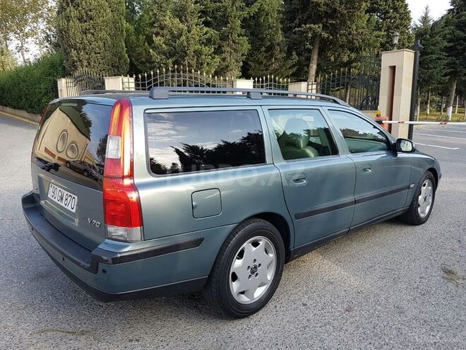 Volvo  2003, 94,000 km - 2.5 l - Bakı