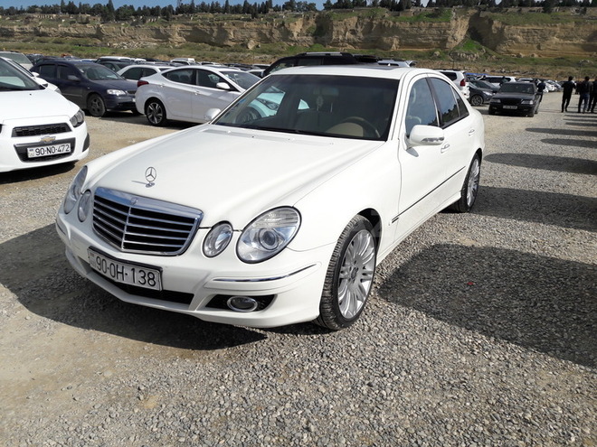 Mercedes E 350 2008, 180,000 km - 3.5 л - Bakı