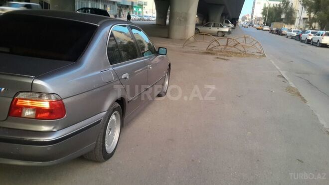 BMW 525 1997, 297,000 km - 0.3 л - Bakı