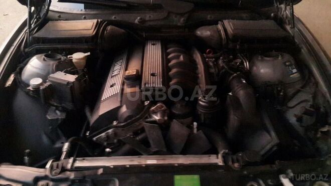 BMW 525 1997, 297,000 km - 0.3 л - Bakı