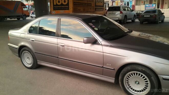 BMW 525 1997, 297,000 km - 0.3 л - Bakı