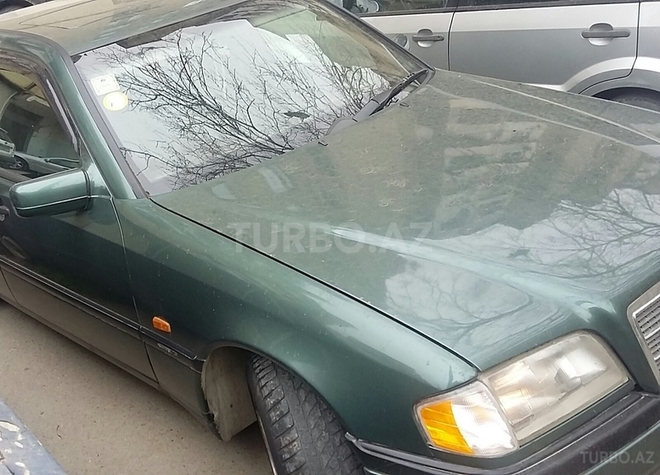 Mercedes C 180 1995, 335,000 km - 1.8 l - Bakı