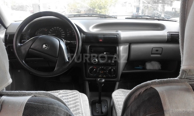 Opel Astra 1994, 245,000 km - 1.6 л - Bakı
