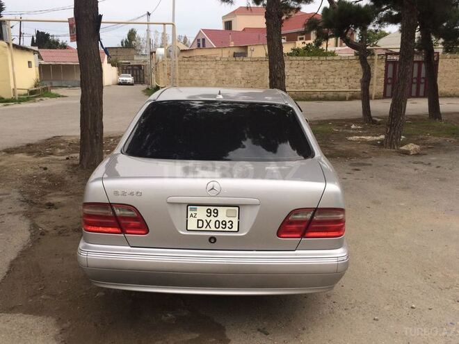 Mercedes E 240 2001, 170,600 km - 2.6 л - Bakı