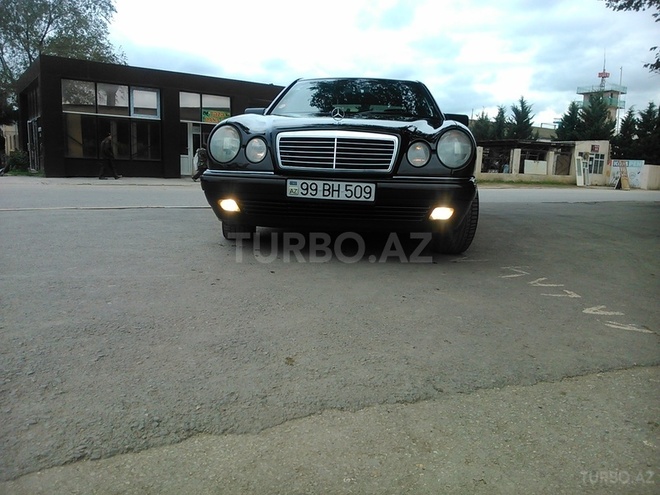Mercedes E 230 1997, 255,000 km - 2.3 l - Sumqayıt