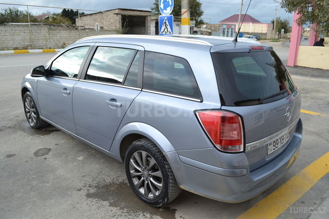 Opel Astra 2010, 163,000 km - 1.8 l - Bakı