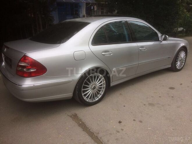 Mercedes E 240 2002, 165,700 km - 2.6 l - Bakı