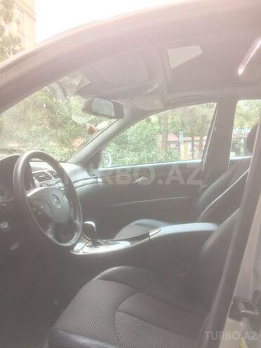 Mercedes E 240 2002, 165,700 km - 2.6 l - Bakı