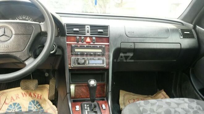 Mercedes C 200 1997, 186,000 km - 2.0 l - Bakı