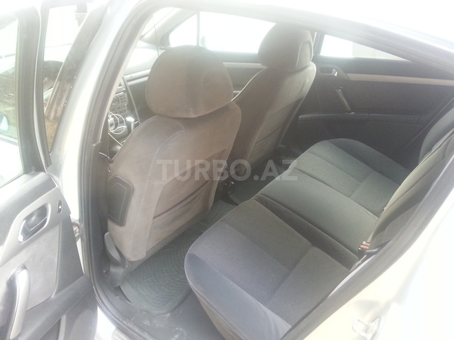 Peugeot 407 2004, 280,000 km - 2.0 l - Bakı